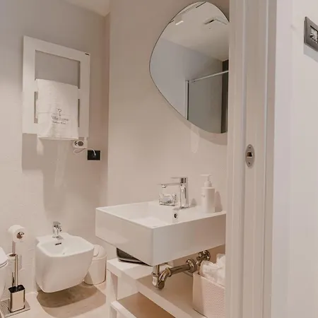 Oda ve Kahvaltı Villalume Marina di Castagneto Carducci